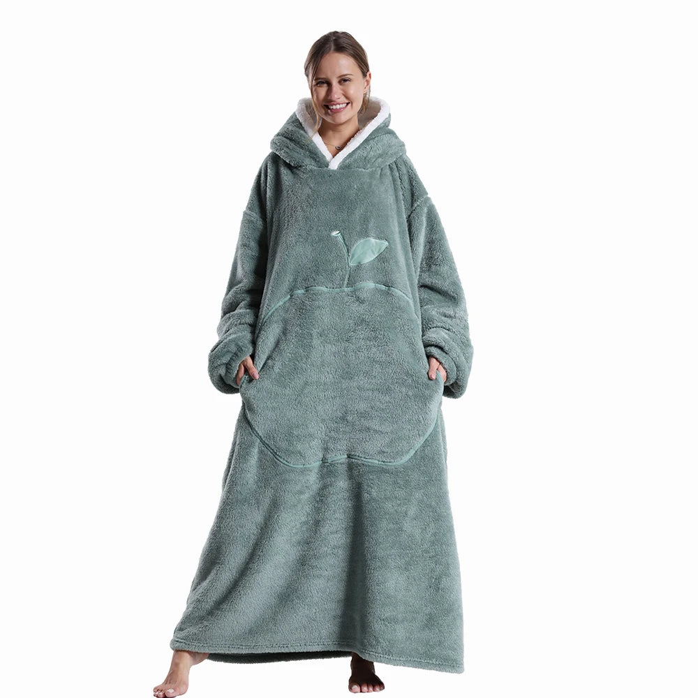 🦥 The Snuggly Sloth™ Oversized Hoodie Blanket Sweatshirt – Long-Length Wearable Blanket for Cozy Winter Days & Nights
